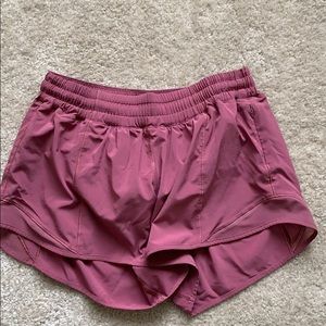 Lululemon Hotty Hot Short 4” Tall